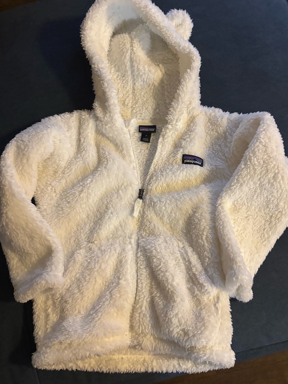 Patagonia girls 4T Baby Furry Friends Hoodie fleece, white, new condition